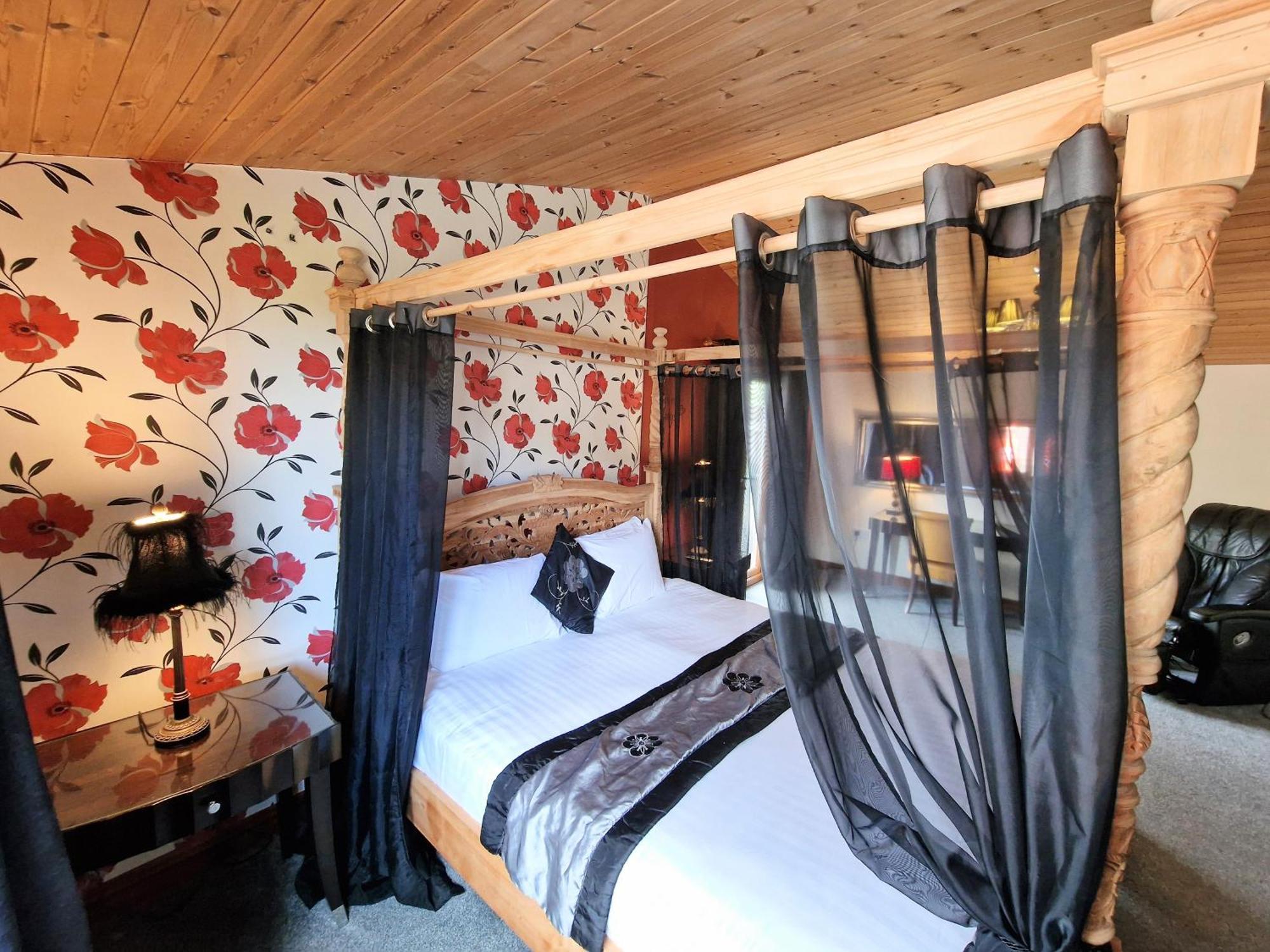 Kelty Lomond 4 With Private Hot Tub - Fife - Loch Leven - Lomond Hills 빌라 외부 사진