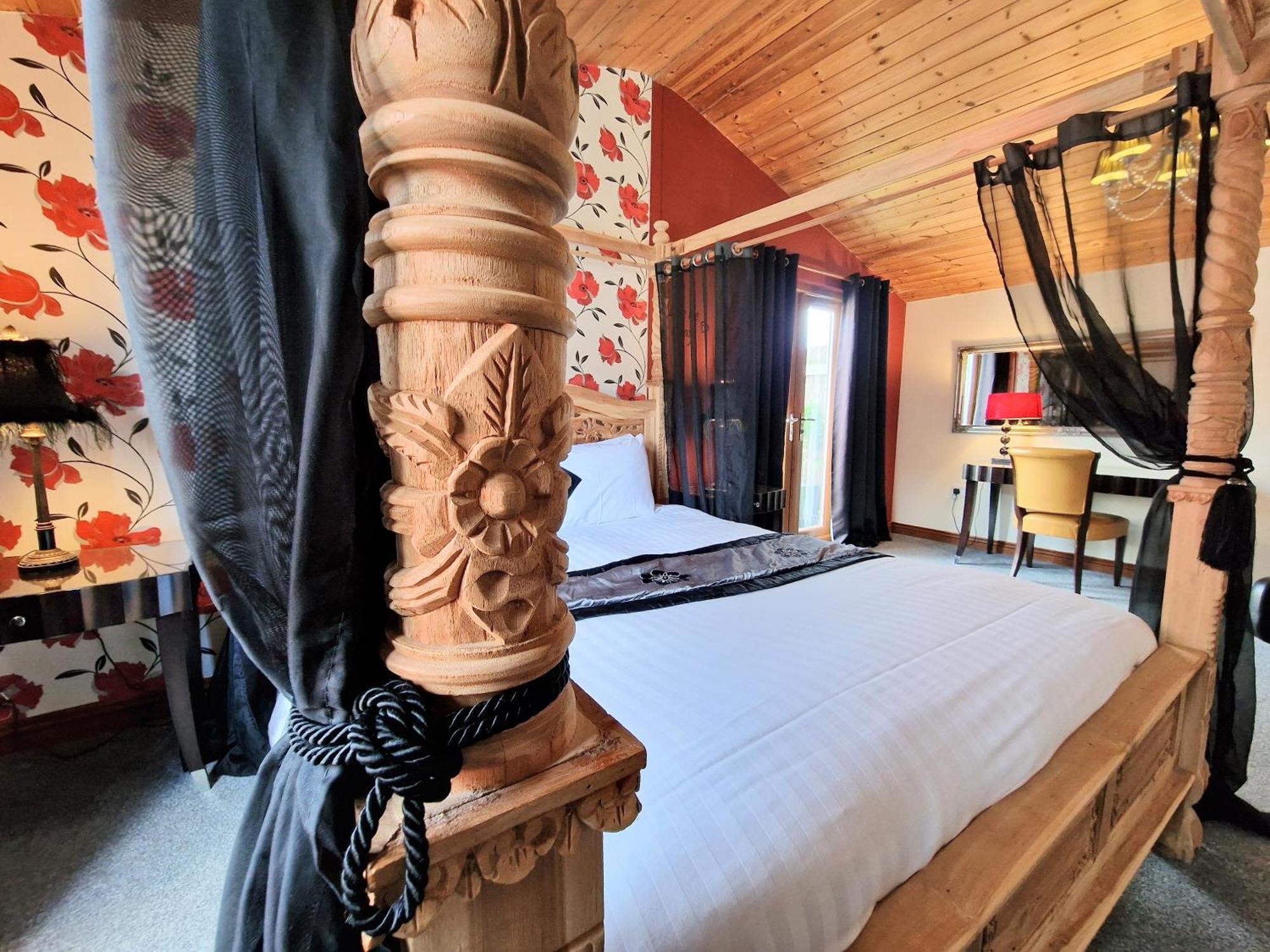 Kelty Lomond 4 With Private Hot Tub - Fife - Loch Leven - Lomond Hills 빌라 외부 사진